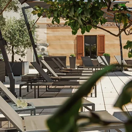 La Meridiana, & Hotel