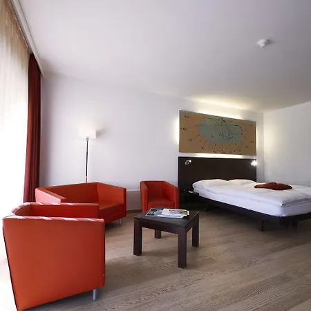 La Meridiana, & Hotel