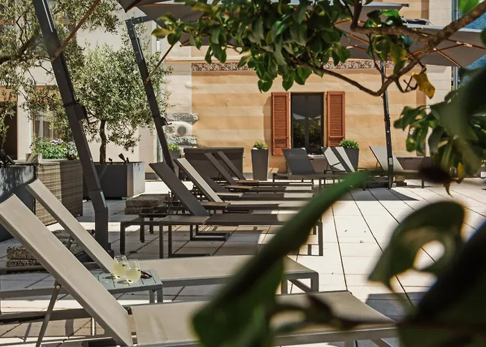 La Meridiana, & Hotel