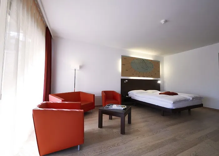 La Meridiana, & Hotel